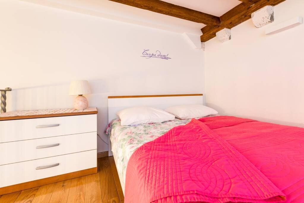 Carpe Diem Apartment On The Main Street - Stradun Dubrovnik Exterior photo