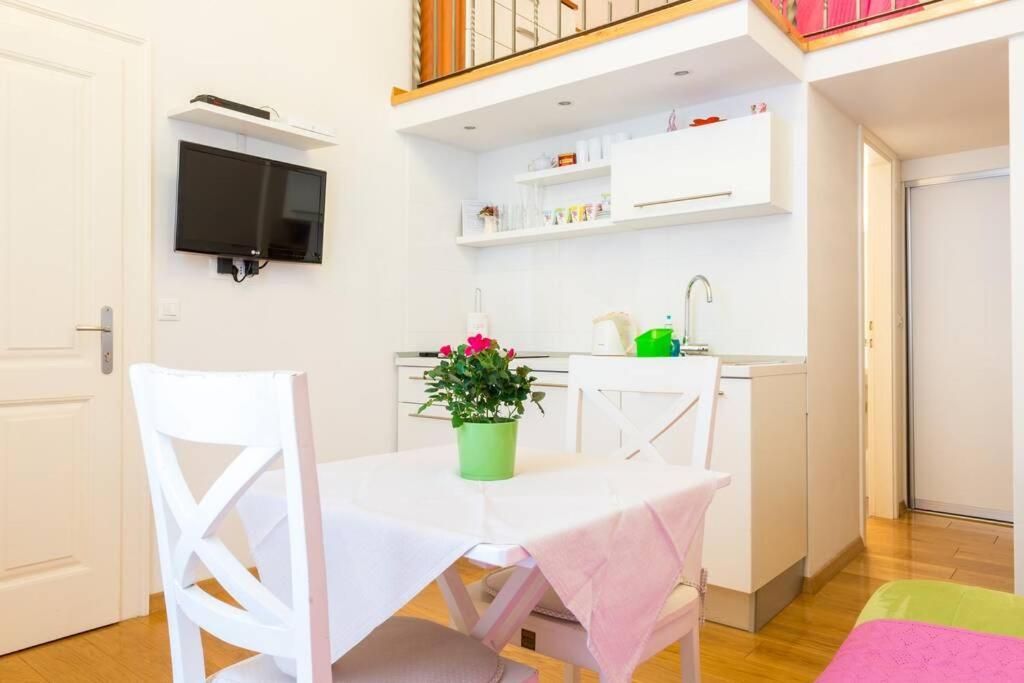 Carpe Diem Apartment On The Main Street - Stradun Dubrovnik Exterior photo